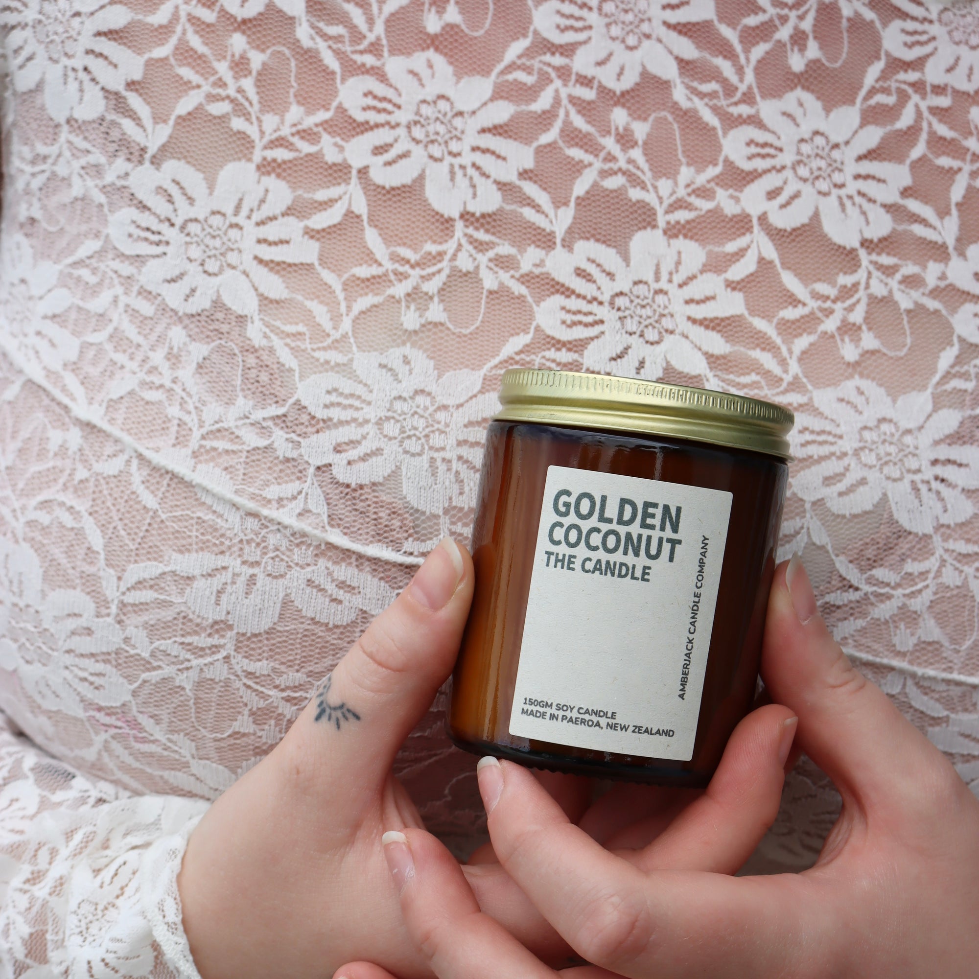 Amberjack Large Candle - Flower Junkie